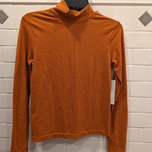 Athleta NWT Ascent Seamless Turtleneck